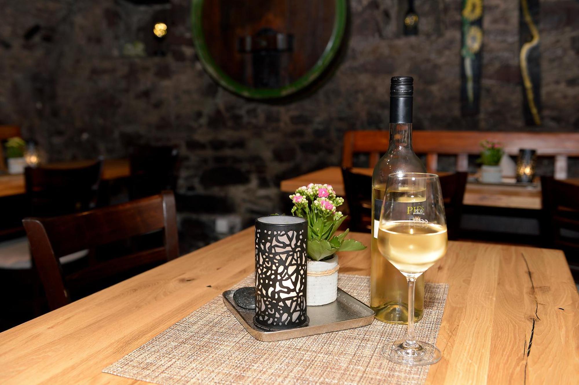 Wein- Und Gaestehaus M. Bai Mesenich Kültér fotó